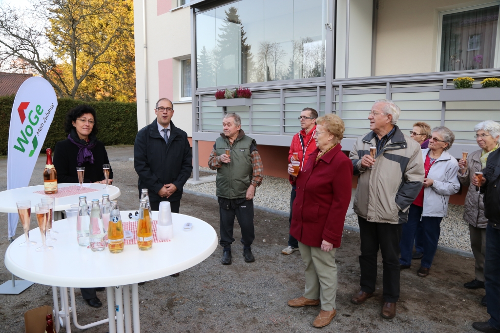 Feierliche Übergabe Balkone Friedenstraße